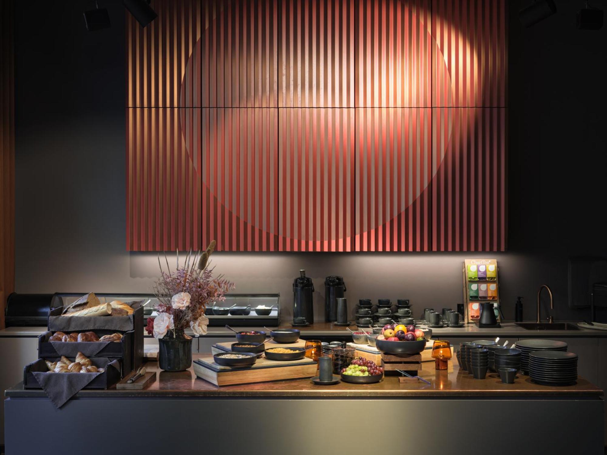 Отель Lyf East Frankfurt 4*